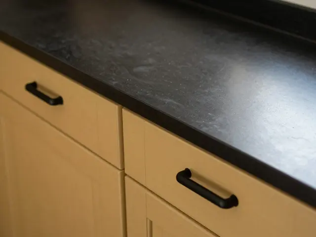 Küchenrenovierung in Etappen: So modernisieren Sie Ihre Küche mit wenig Budget